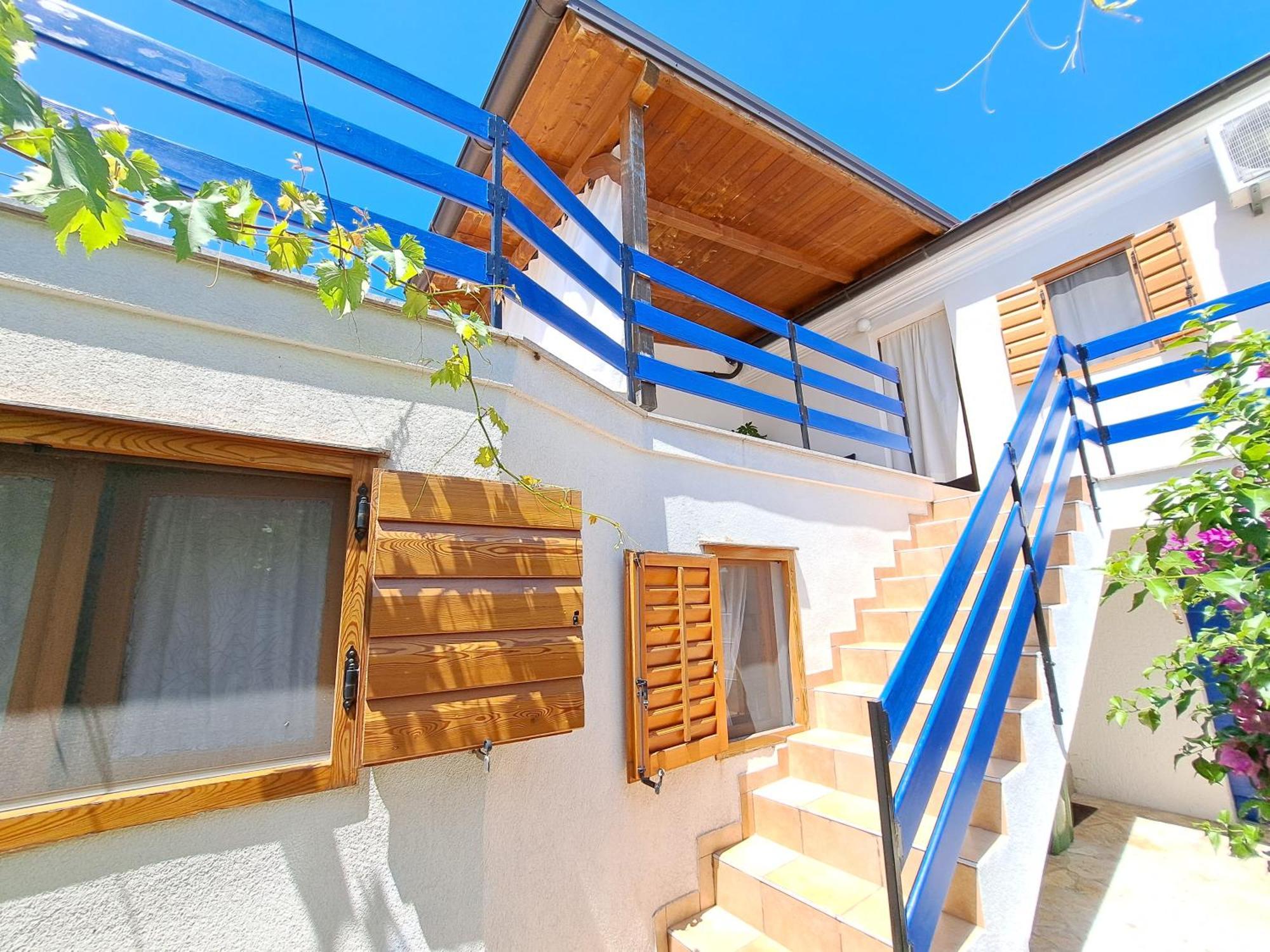 Family Apartment In Center Of Murter Exterior foto